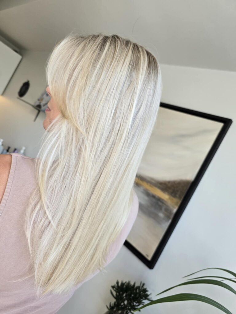 Ilusad ja terved blondid juuksed